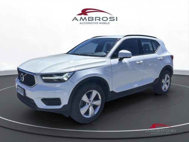 Volvo XC40 T2 Momentum Core usato a CORCIANO