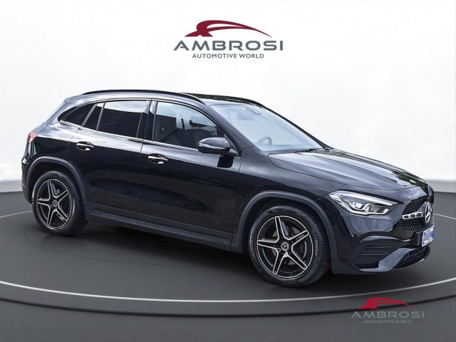 Mercedes-Benz GLA 200 200 d Automatic 4Matic Premium - foto 3 di 4