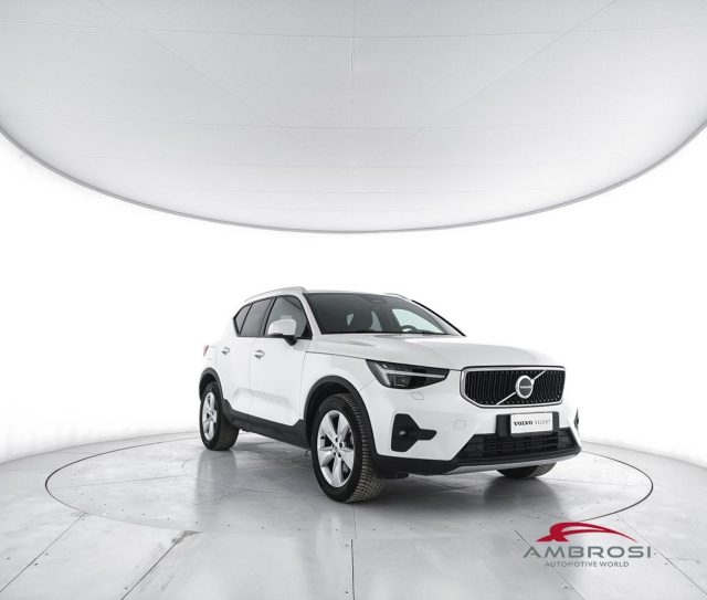 Volvo XC40 2.0 b3 Core auto - foto 3 di 4