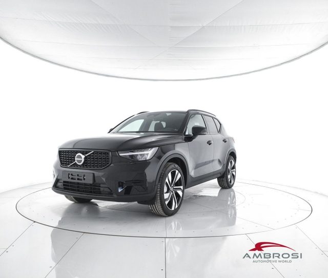 Volvo XC40 B3 Mild hybrid Benzina Ultra Dark nuovo a CORCIANO