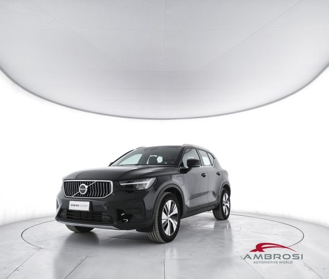 Volvo XC40 T4 Recharge Plug-in Hybrid automatico Essential 21 usato a CORCIANO