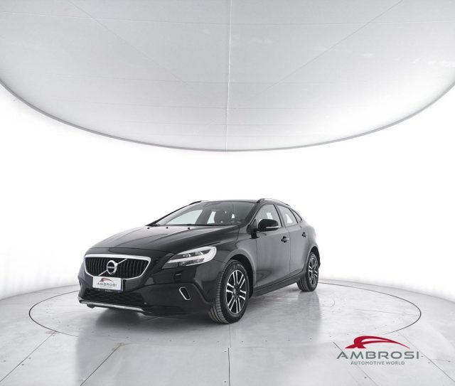 Volvo V40 Cross Country D2 Business Plus usato a CORCIANO