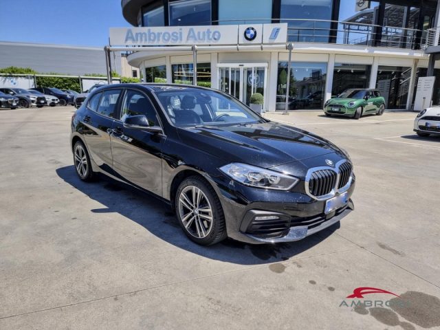 BMW 120 Serie 1 d Advantage auto - foto 3 di 4