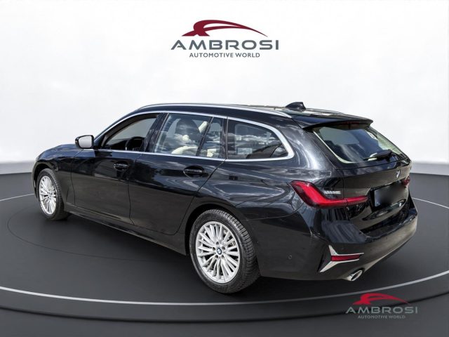 BMW 320 Serie 3 d Luxury auto - foto 4 di 4