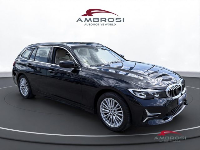 BMW 320 Serie 3 d Luxury auto - foto 2 di 4