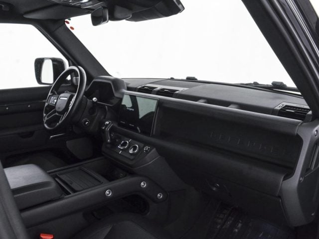 Land Rover Defender 130 3.0D I6 250 CV AWD Auto X-Dynamic HSE 8 posti - foto 4 di 4