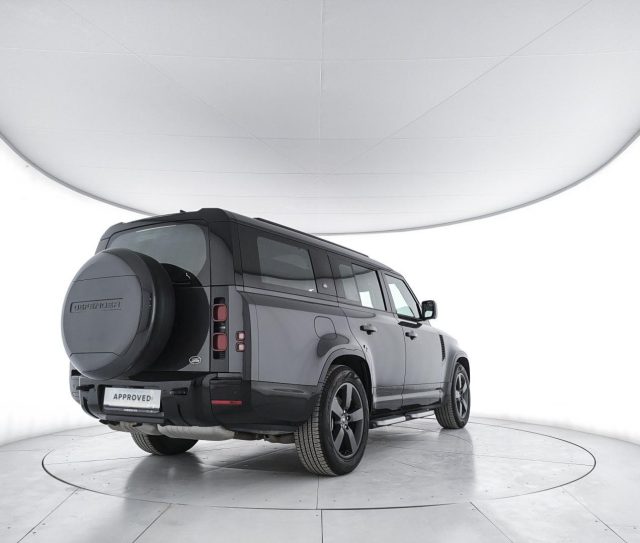 Land Rover Defender 130 3.0D I6 250 CV AWD Auto X-Dynamic HSE 8 posti - foto 3 di 4