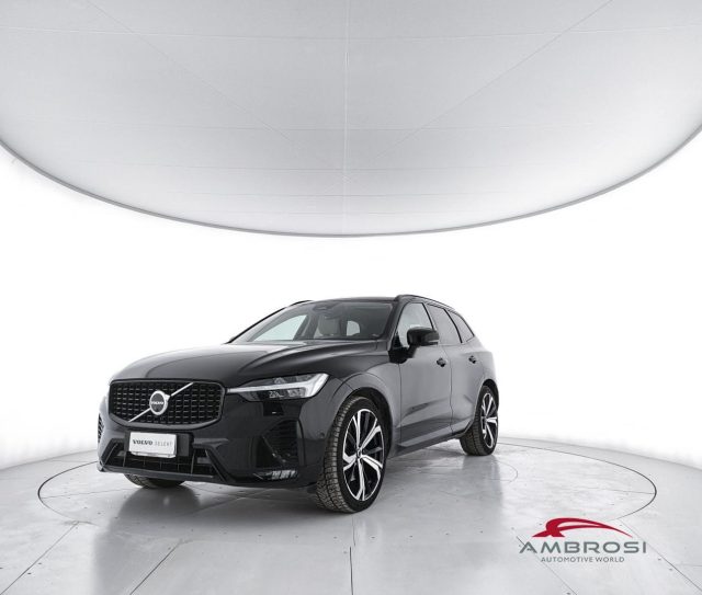 Volvo XC60 B5 AWD automatico Ultimate Dark usato a CORCIANO