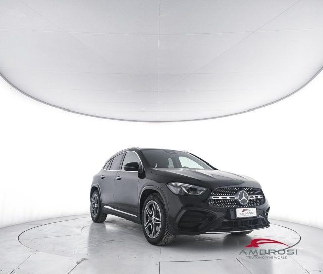 Mercedes-Benz GLA 200 200 d AMG Line Premium 4matic auto - foto 3 di 4