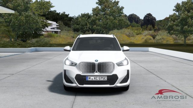 BMW iX1 eDrive20 Msport Package - foto 4 di 13