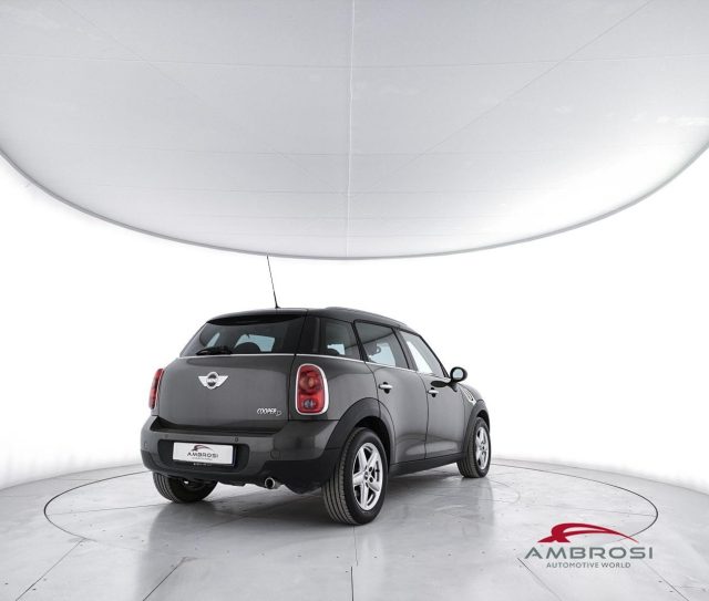MINI Countryman Cooper D 1.6 Cooper D - foto 3 di 4