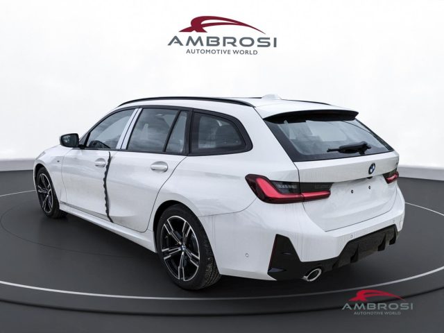 BMW 320 Serie 3 d Touring Msport Innovation Package - foto 4 di 4