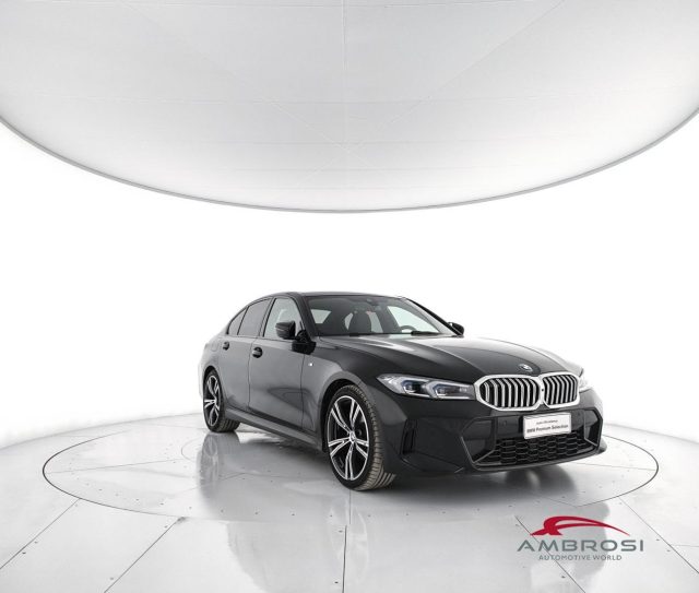 BMW 320 Serie 3 d mhev 48V MSport auto - foto 2 di 4