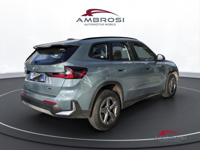 BMW X1 sDrive 18d auto - foto 3 di 4