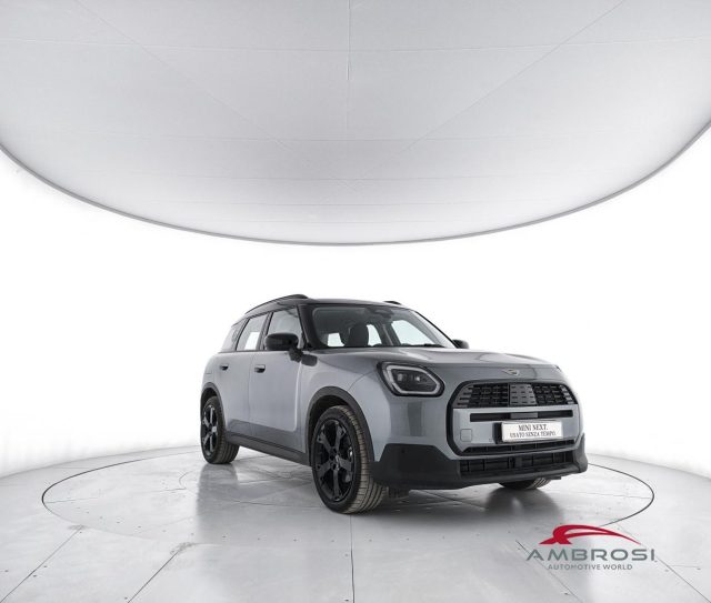 MINI Countryman Cooper D 2.0 48V D Classic auto - foto 2 di 4