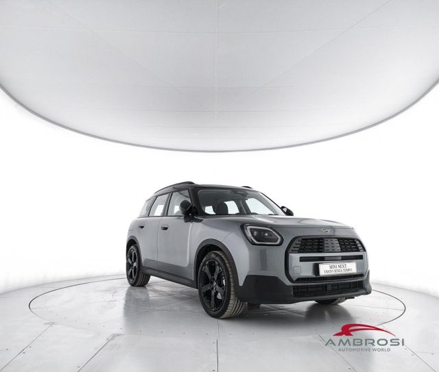 MINI Countryman Cooper D 2.0 48V D Classic auto - foto 2 di 4