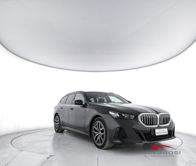BMW 520 Serie 5 d 48V sdrive MSport auto - foto 2 di 4