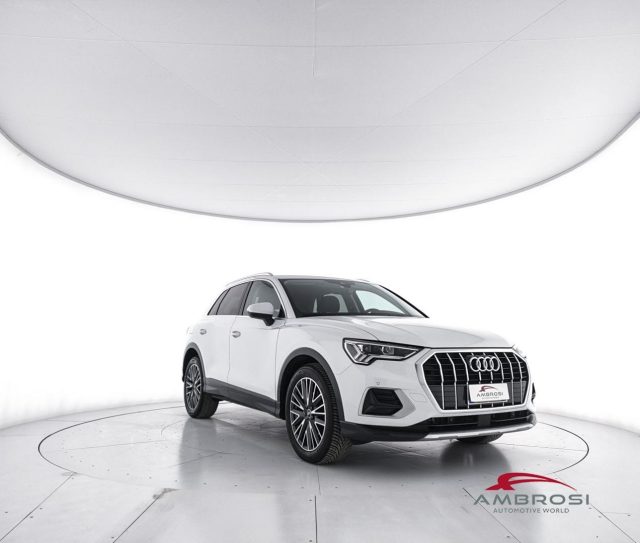 Audi Q3 35 2.0 tdi Business Advanced s-tronic - foto 2 di 4