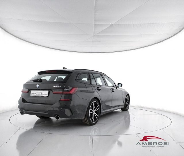 BMW 330 Serie 3 d mhev 48V Msport auto - foto 3 di 4