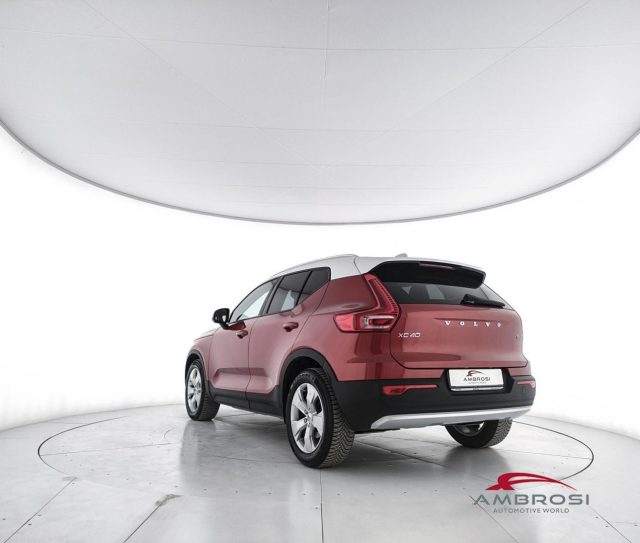 Volvo XC40 T4 AWD Geartronic Momentum - foto 4 di 4