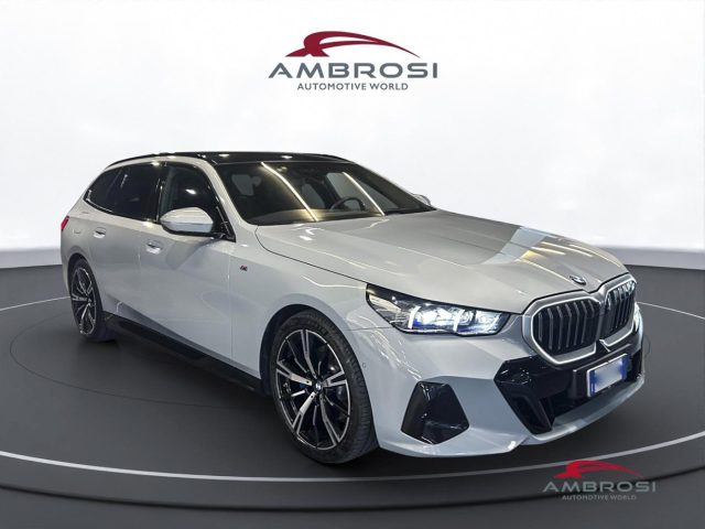 BMW 520 Serie 5 d X-Drive M-Sport Pro Travel Confort Packa - foto 2 di 4