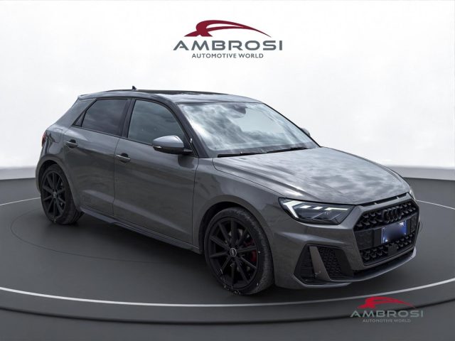 Audi A1 Sportback 40 2.0 tfsi S Line Competition 207cv s-t - foto 3 di 4