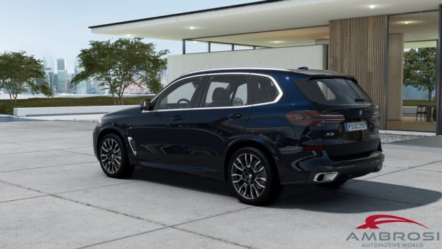BMW X5 xDrive50e Msport - foto 2 di 4