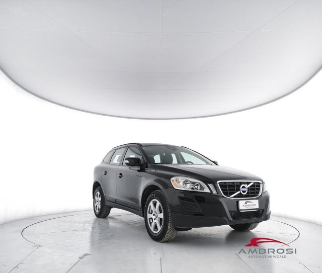 Volvo XC60 D3 Kinetic - PER OPERATORI DEL SETTORE - foto 2 di 4
