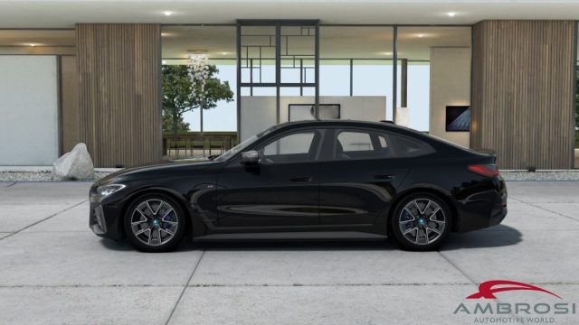 BMW i4 M50 - foto 3 di 4