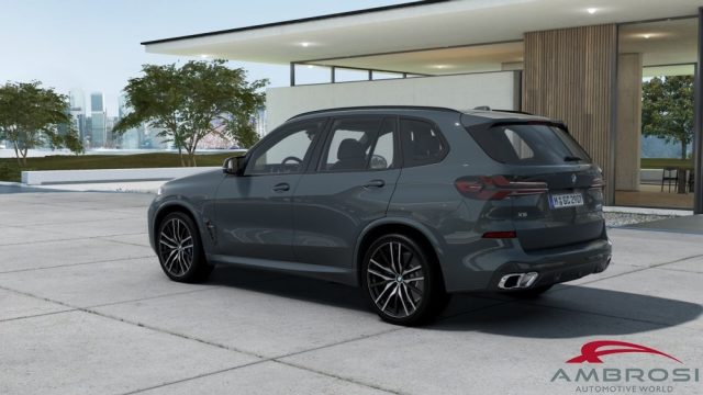 BMW X5 M60i xDrive Comfort Package - foto 2 di 4