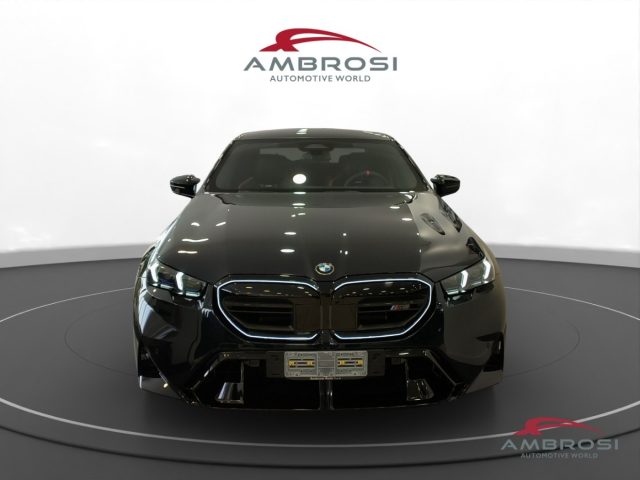 BMW M5 Berlina M-Driver's Comfort package - foto 2 di 4