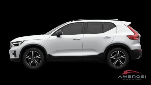 Volvo XC40 B3 Mild hybrid Benzina Plus - foto 2 di 4