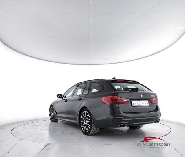 BMW 520 Serie 5 d 48V Msport auto S-Drive - foto 4 di 4