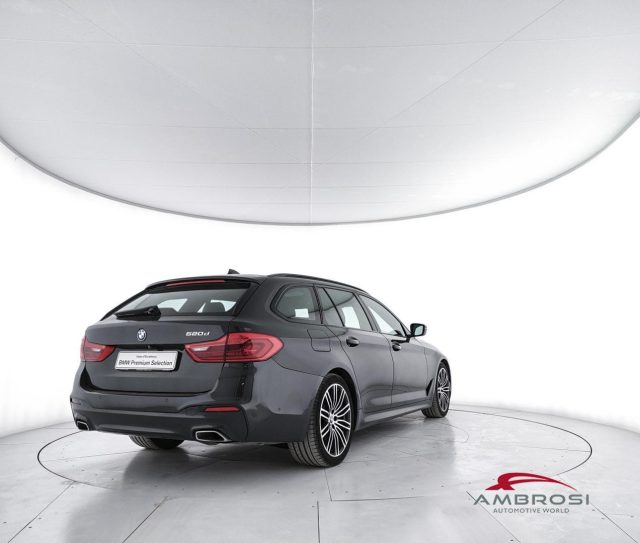 BMW 520 Serie 5 d 48V Msport auto S-Drive - foto 3 di 4