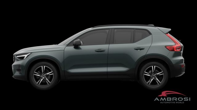 Volvo XC40 B3 Mild hybrid Benzina Plus Dark - foto 2 di 4