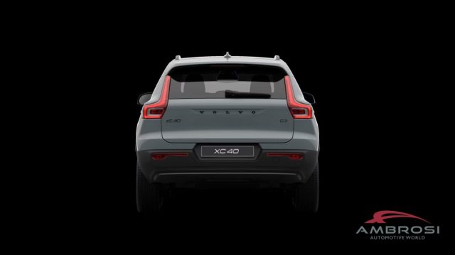 Volvo XC40 Black Edition B3 Mild hybrid Benzina Plus - foto 4 di 4
