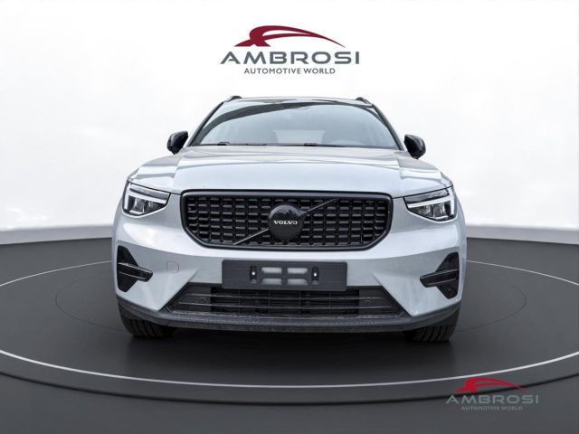 Volvo XC40 Black Edition B3 Mild hybrid Benzina Plus - foto 4 di 4
