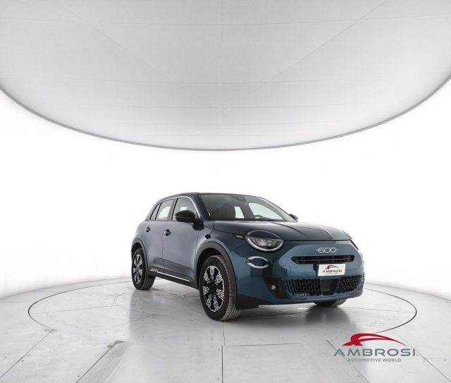 Fiat 600 1.2 hybrid Pop 145cv auto - foto 2 di 4