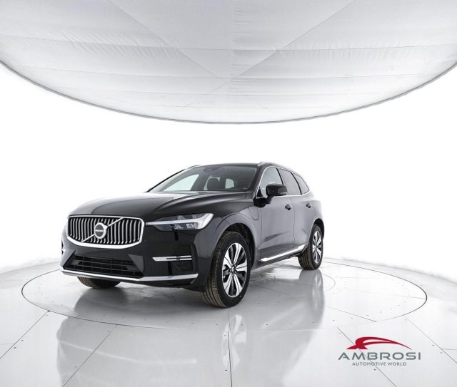 Volvo XC60 T6 AWD Plug-in hybrid Elettrica/Benzina Core Brigh nuovo a CORCIANO