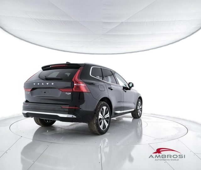 Volvo XC60 T6 AWD Plug-in hybrid Elettrica/Benzina Core Brigh - foto 3 di 4