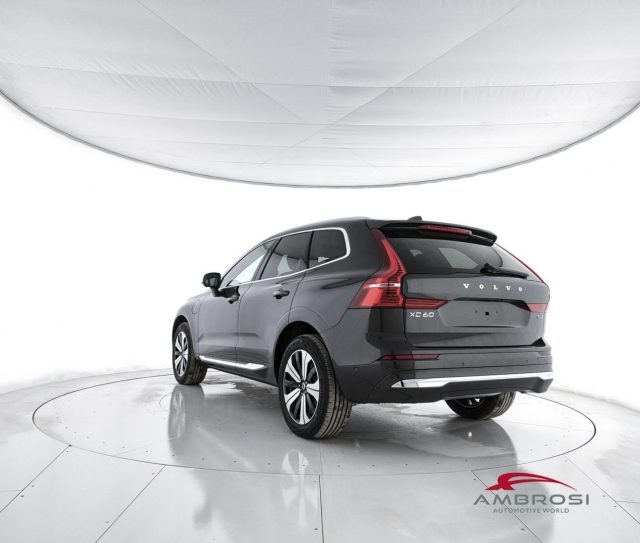 Volvo XC60 T6 AWD Plug-in hybrid Elettrica/Benzina Plus Brigh - foto 4 di 4