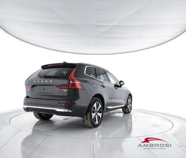 Volvo XC60 T6 AWD Plug-in hybrid Elettrica/Benzina Plus Brigh - foto 3 di 4