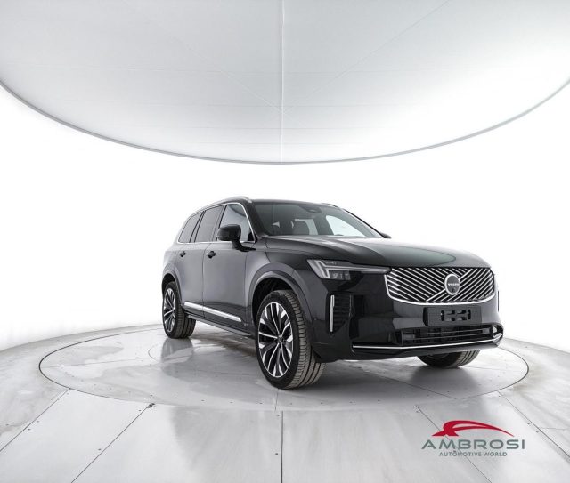 Volvo XC90 T8 AWD ibrido plug-in Elettrica/Benzina Ultra Dark - foto 2 di 4