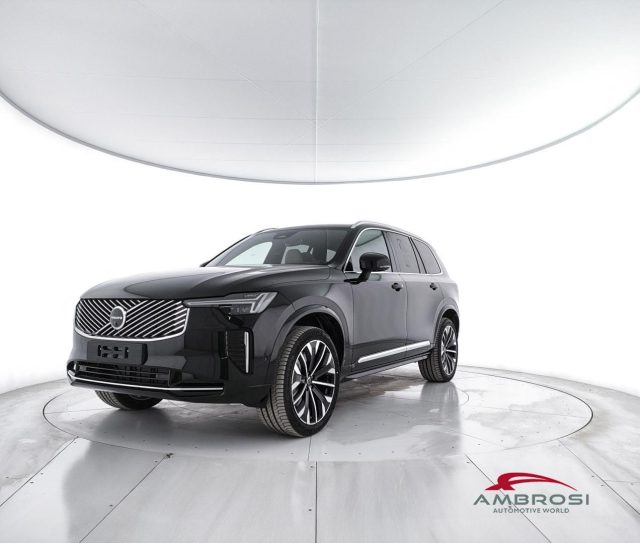 Volvo XC90 T8 AWD ibrido plug-in Elettrica/Benzina Ultra Dark usato a CORCIANO