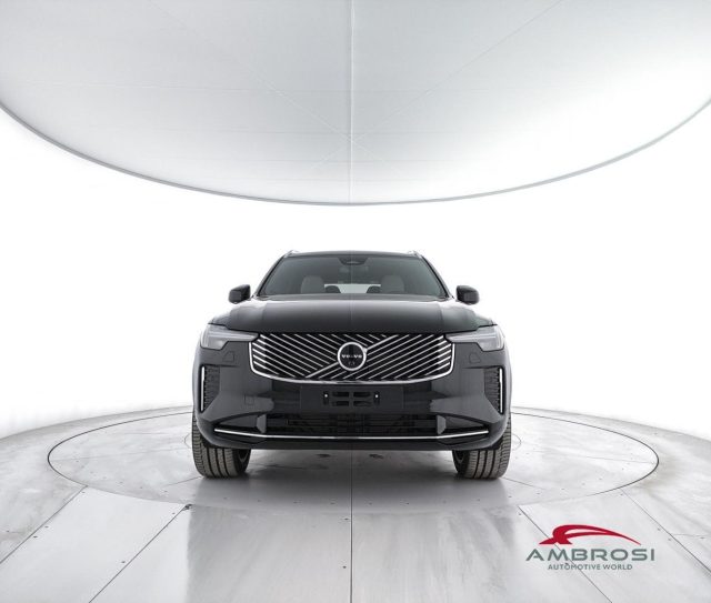 Volvo XC90 T8 AWD ibrido plug-in Elettrica/Benzina Ultra Dark - foto 3 di 4