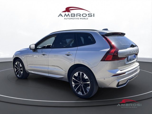 Volvo XC60 B5 AWD Mild hybrid Benzina Ultra Dark - foto 4 di 4