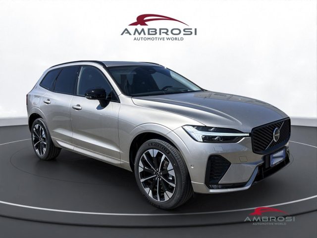 Volvo XC60 B5 AWD Mild hybrid Benzina Ultra Dark - foto 2 di 4