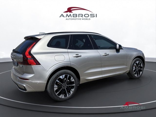 Volvo XC60 B5 AWD Mild hybrid Benzina Ultra Dark - foto 3 di 4