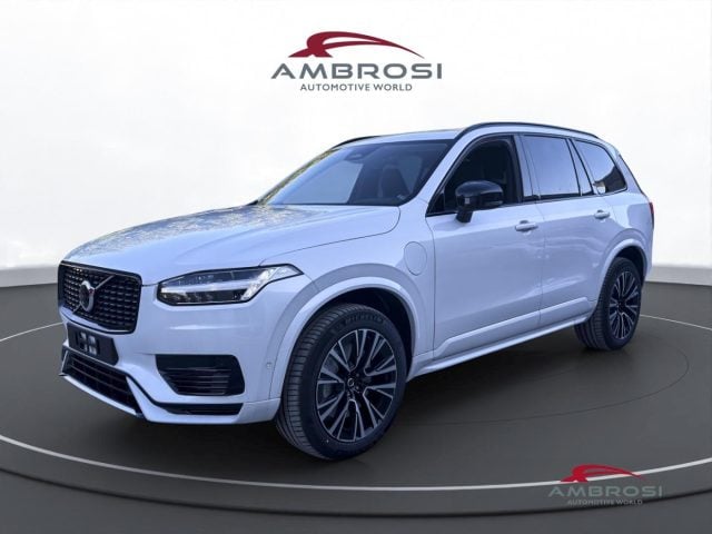 Volvo XC90 T8 AWD Plug-in hybrid Elettrica/Benzina Plus Dark, del 2026, in vendita a Corciano (PG)