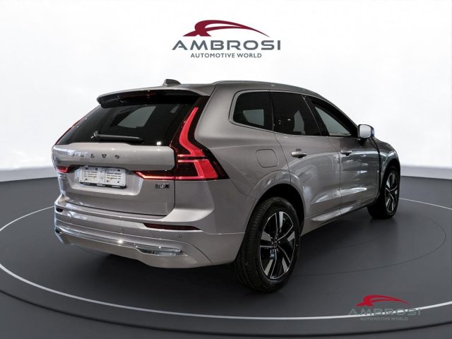 Volvo XC60 B5 AWD Mild hybrid Benzina Plus Bright - foto 3 di 4
